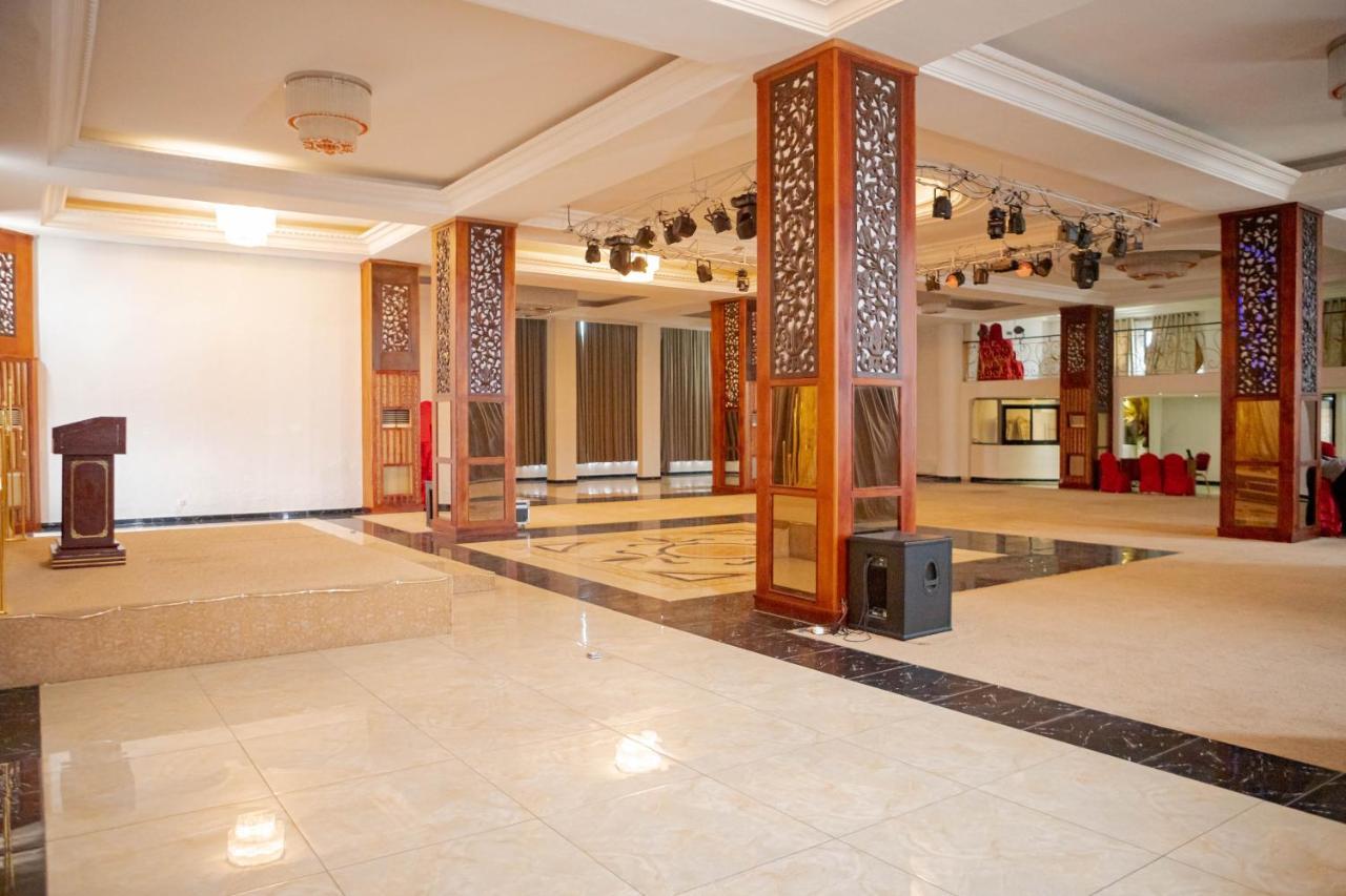 Hotel Hibiscus Louis 利伯维尔 外观 照片