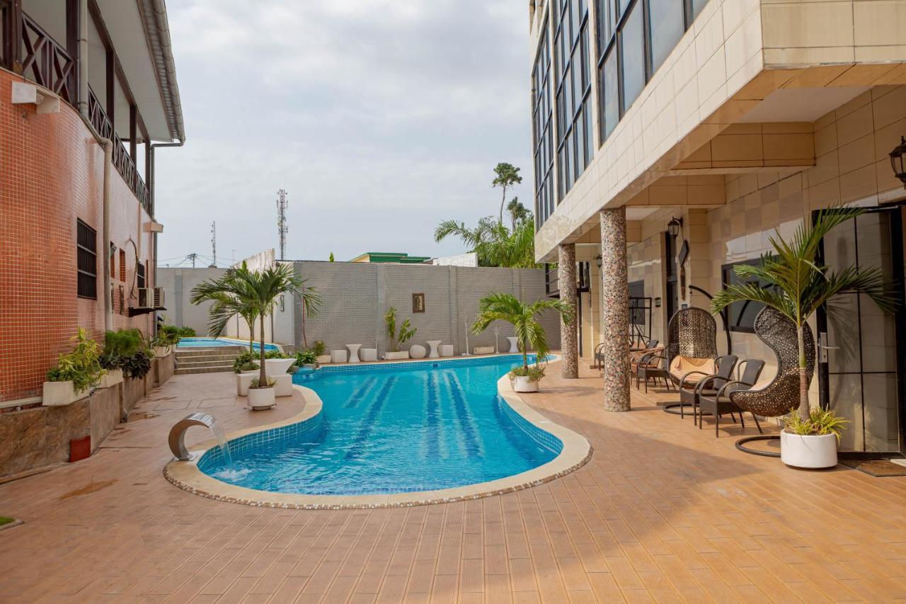 Hotel Hibiscus Louis 利伯维尔 外观 照片